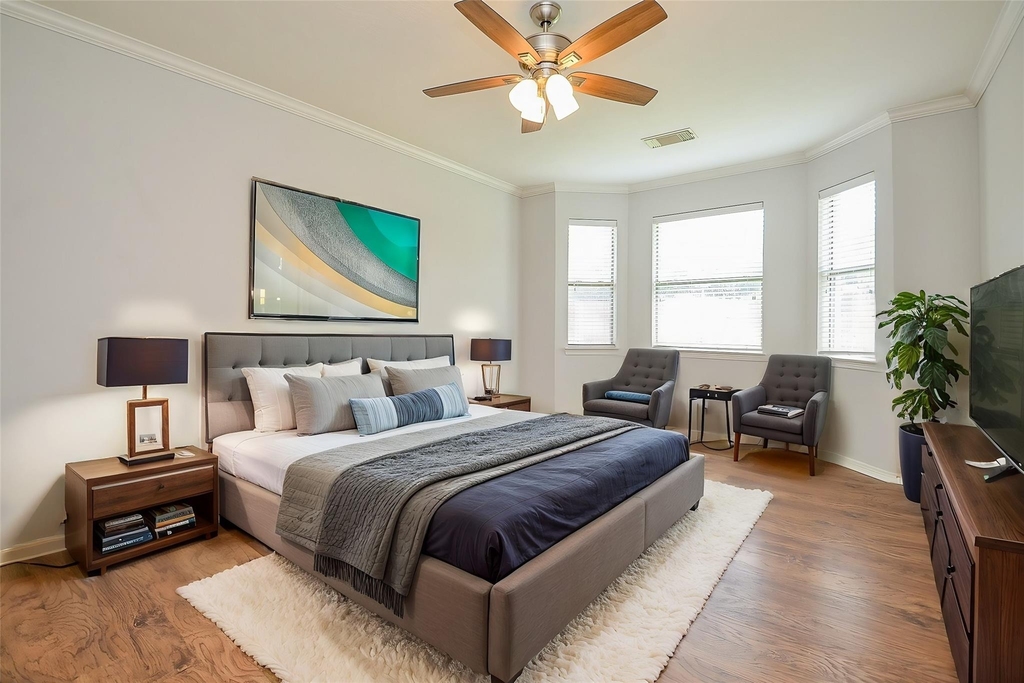 3911 Fallsbrook Court - Photo 9