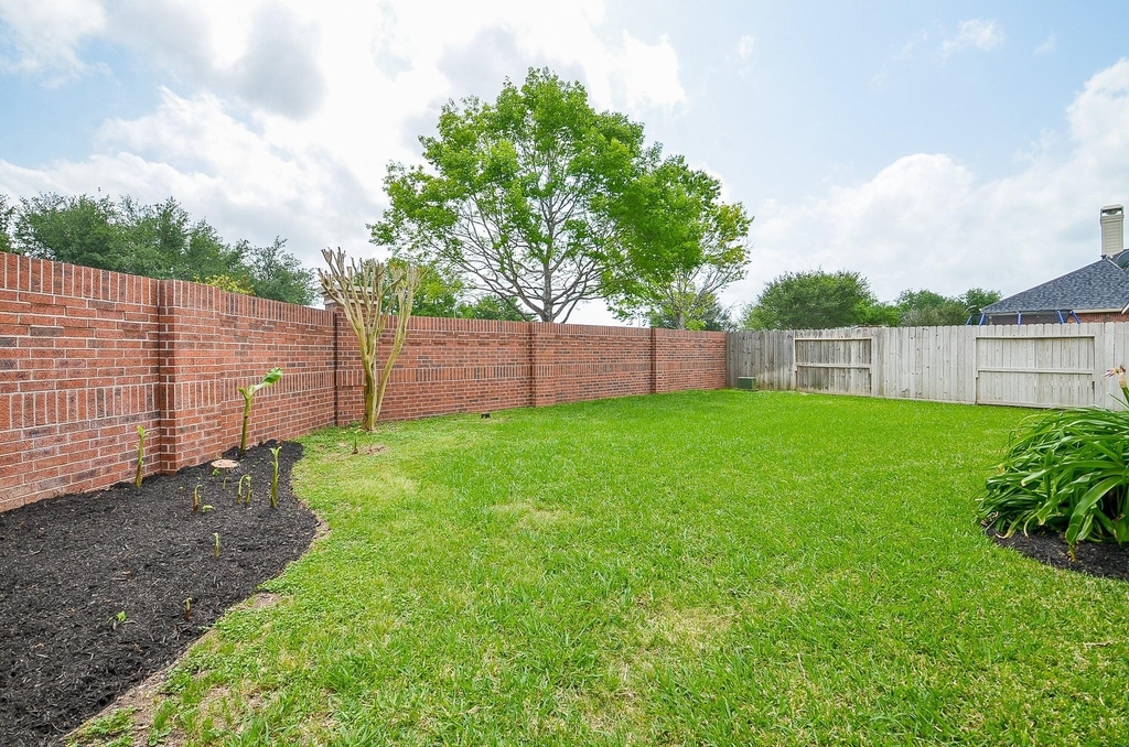 3911 Fallsbrook Court - Photo 30