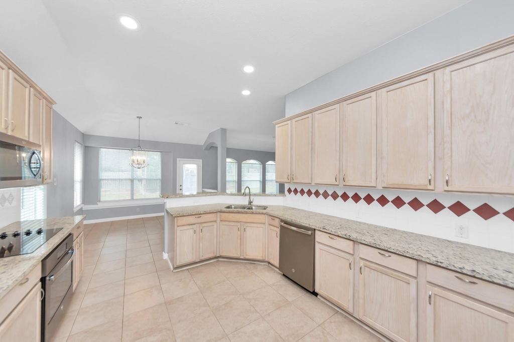 1819 Misty Falls Lane - Photo 10