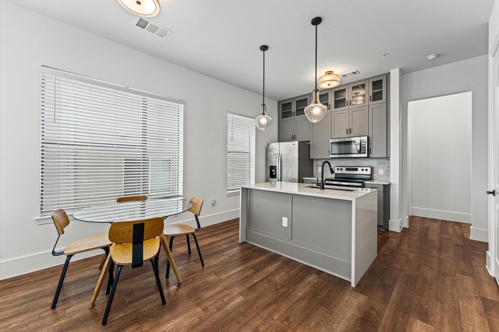 1508 Blodgett Street - Photo 9