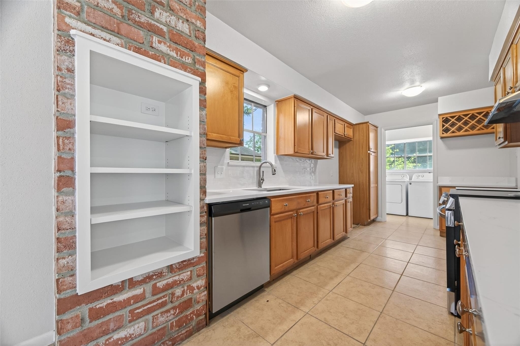 22206 Red River Drive - Photo 7