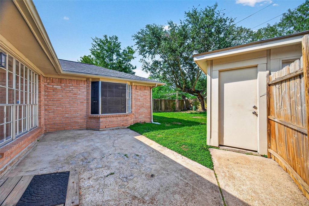 22206 Red River Drive - Photo 17