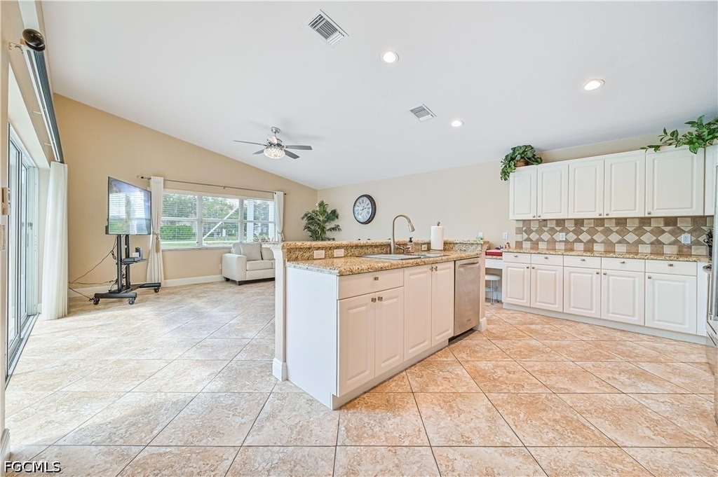 14980 Lake Olive Drive - Photo 8