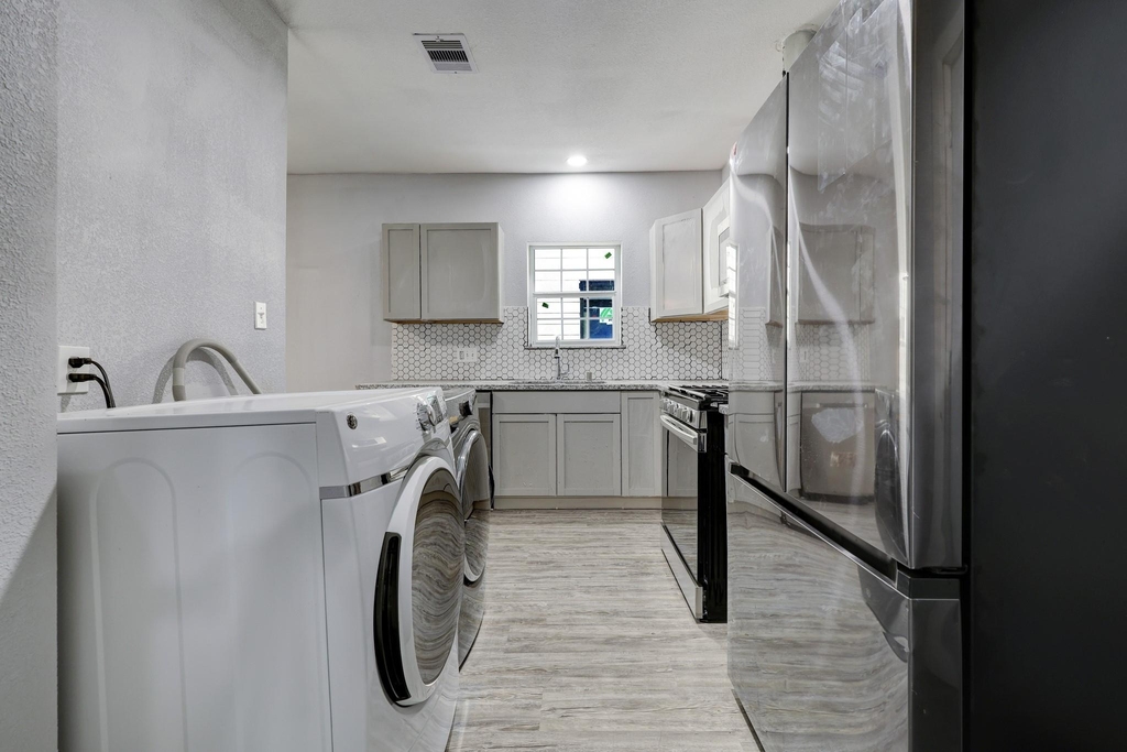 4224 Marina Street - Photo 7