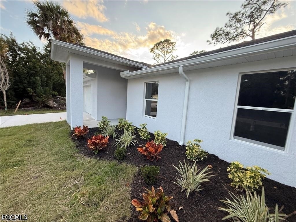 27079 Washington Street - Photo 1