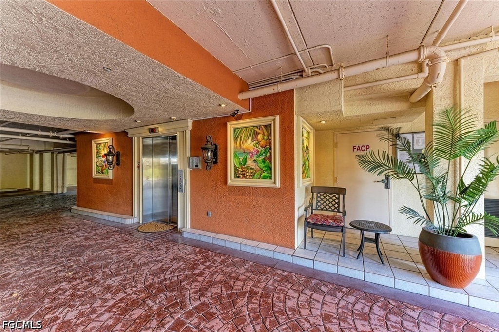 14813 Laguna Drive - Photo 2
