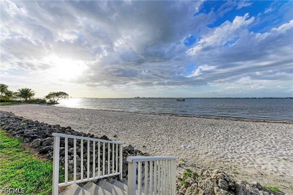 14813 Laguna Drive - Photo 45