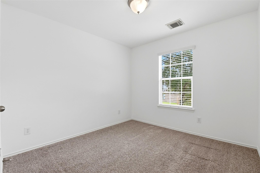 5342 Gibralter Place - Photo 39