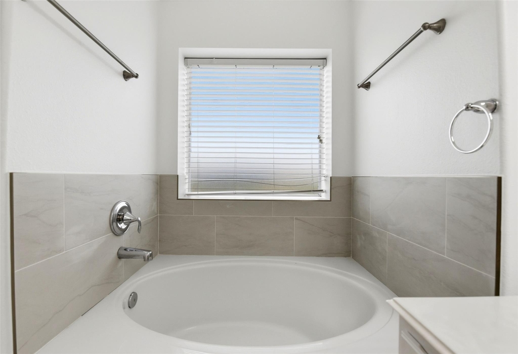 5342 Gibralter Place - Photo 35