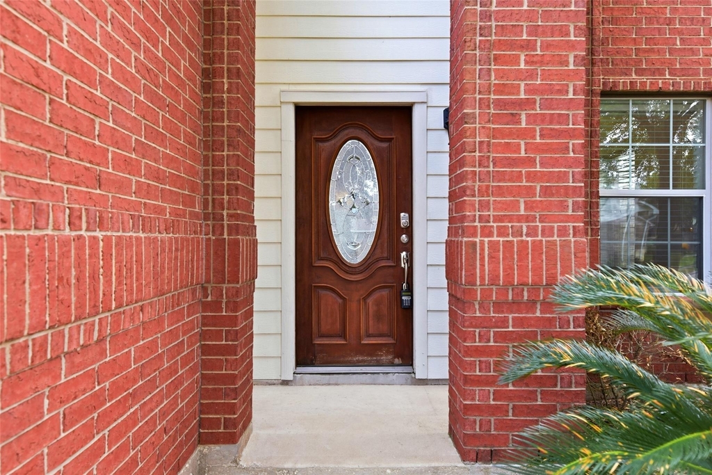5342 Gibralter Place - Photo 4