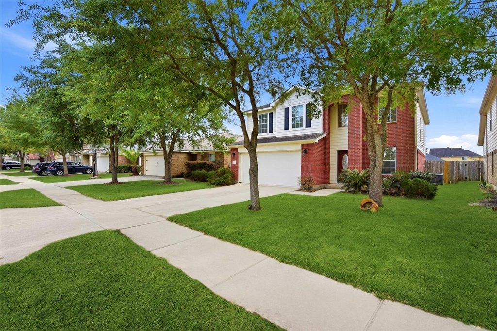 5342 Gibralter Place - Photo 2