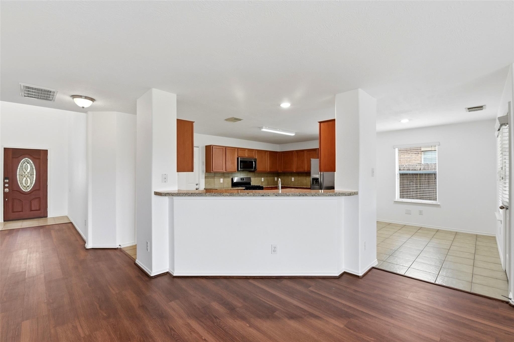 5342 Gibralter Place - Photo 13