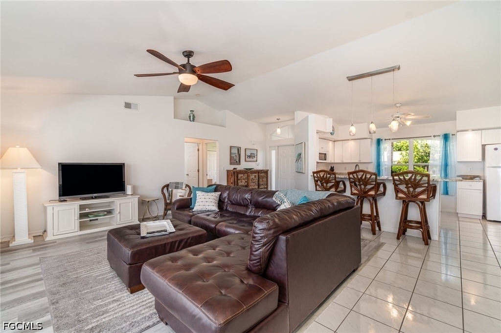 1308 Se 21st Terrace - Photo 8