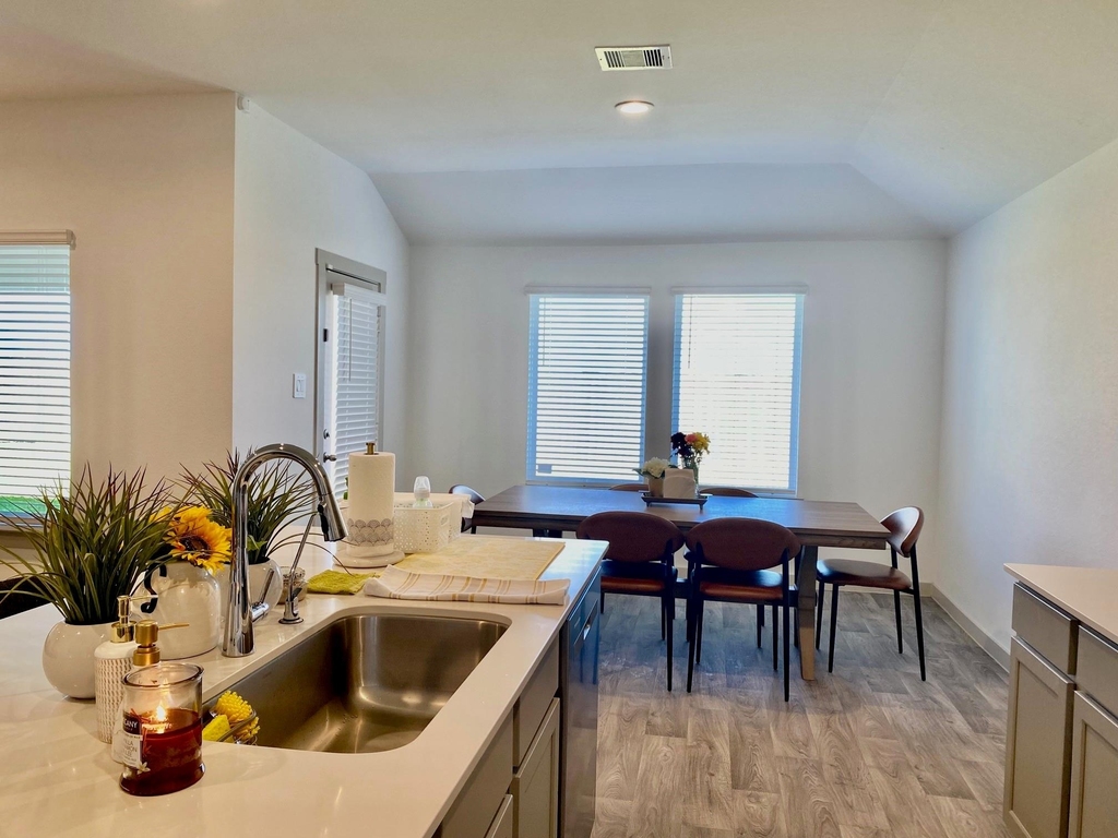 7023 Sunbreeze Lane - Photo 12