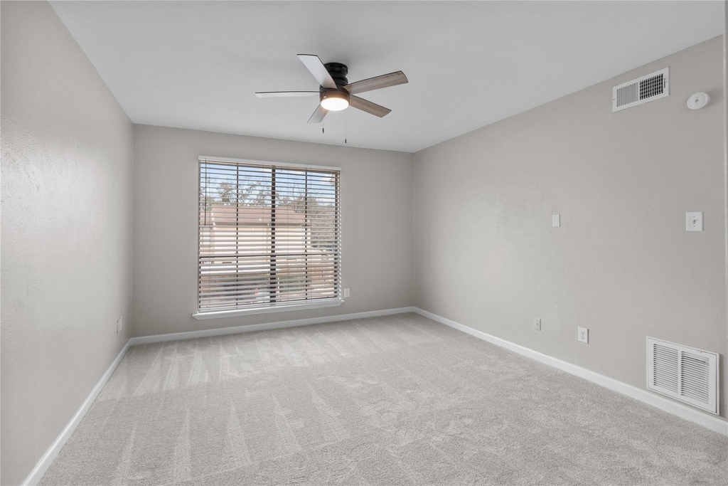 5001 Lamonte Lane - Photo 5