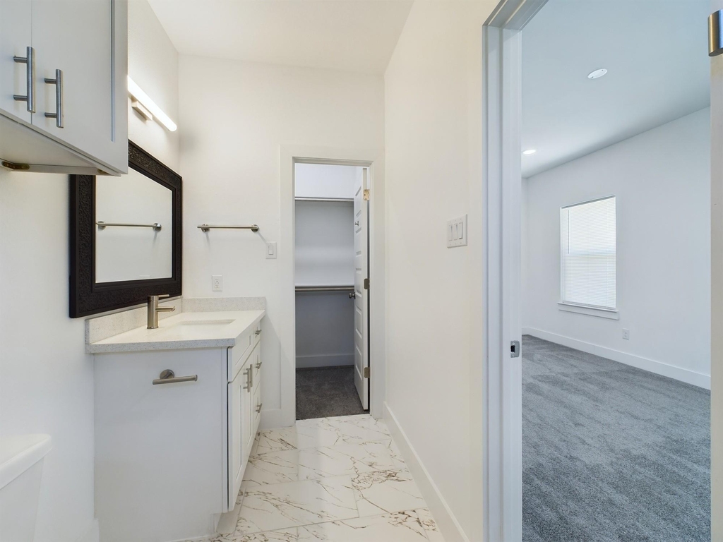 5206 Gold Street - Photo 15