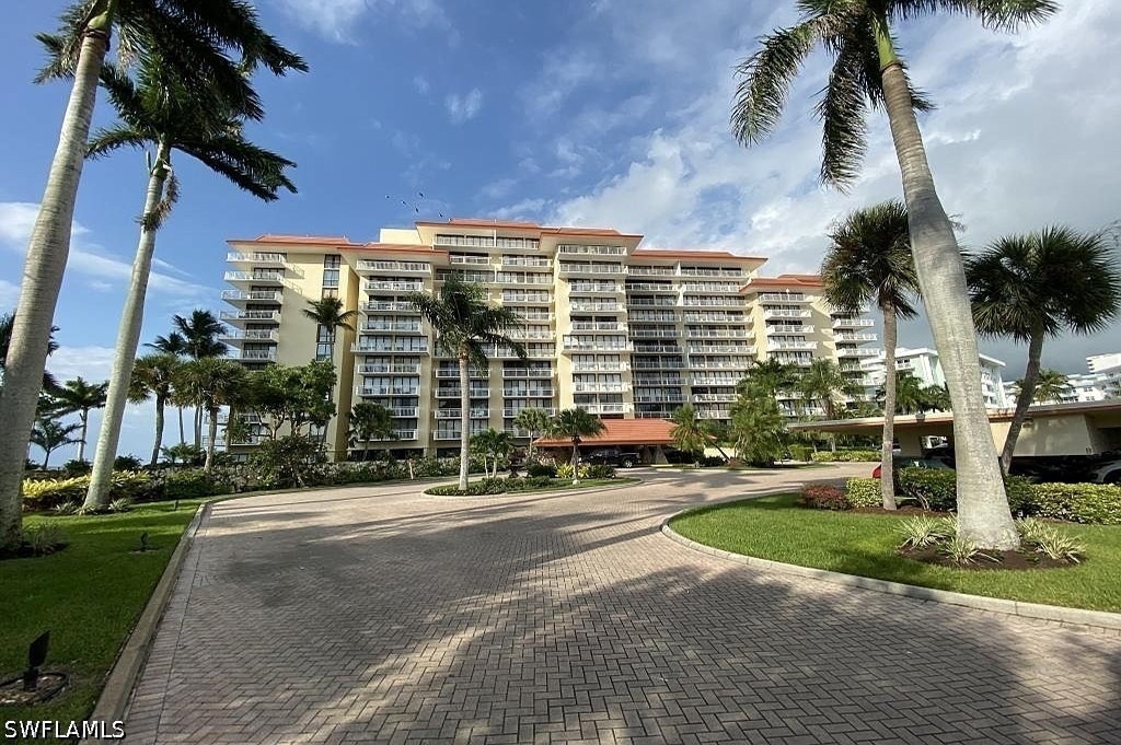 180 Seaview Court - Photo 1