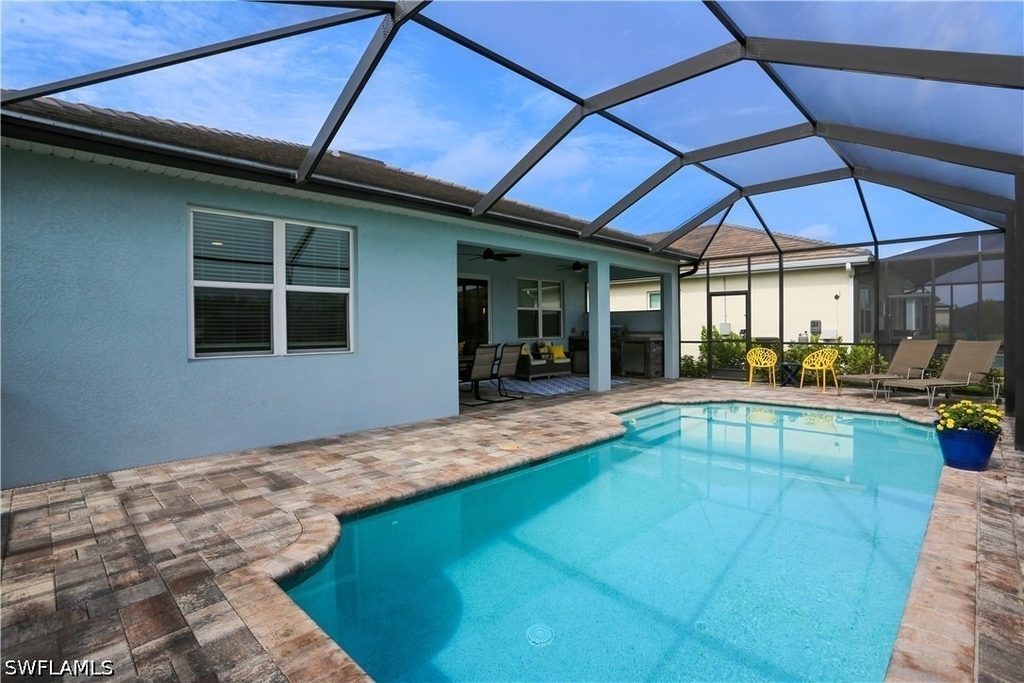 16579 Crescent Beach Way - Photo 3
