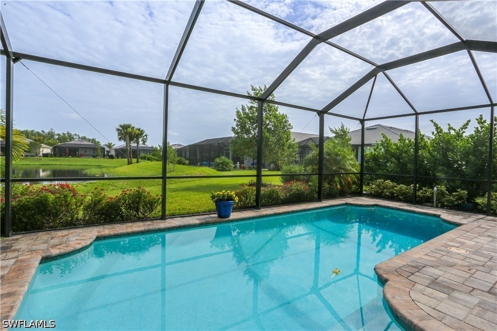 16579 Crescent Beach Way - Photo 8