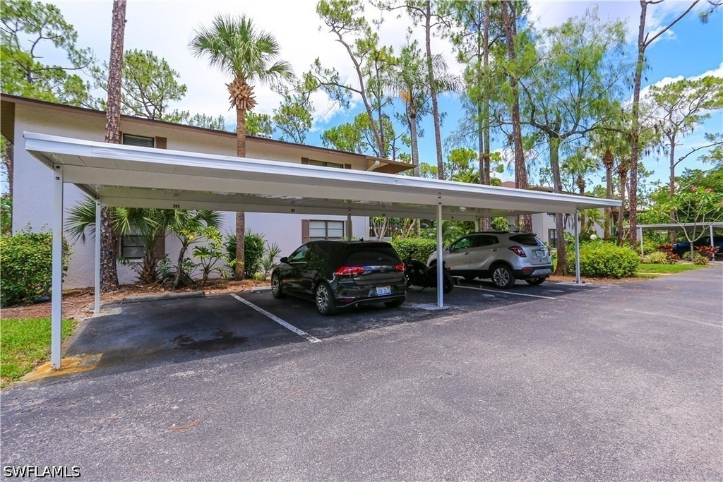 1765 Courtyard Way - Photo 0