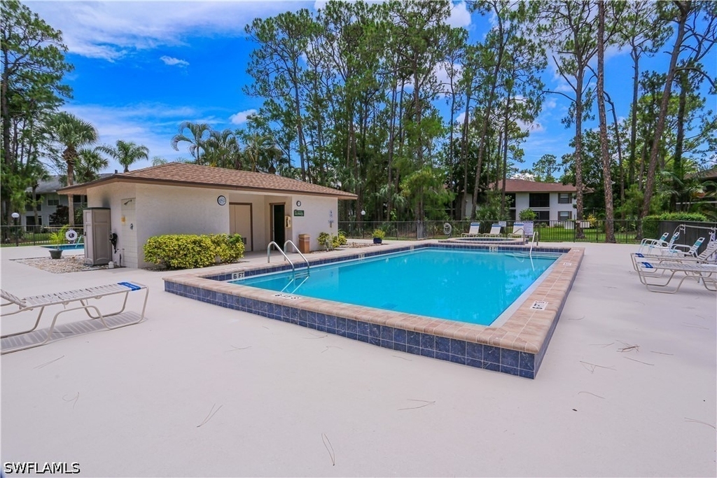 1765 Courtyard Way - Photo 11