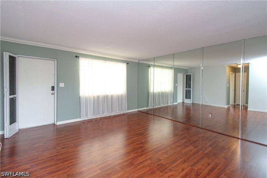 729 Palm View Drive - Photo 7