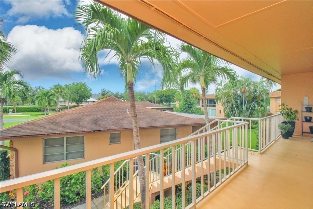 729 Palm View Drive - Photo 3