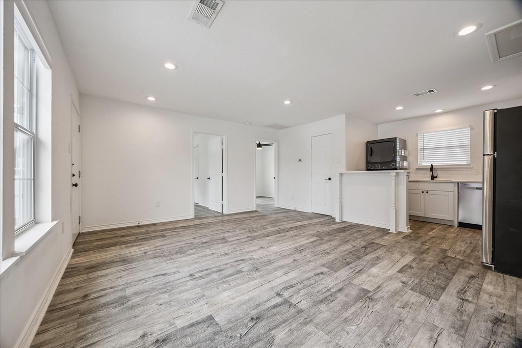 2610 Cochran Street - Photo 6
