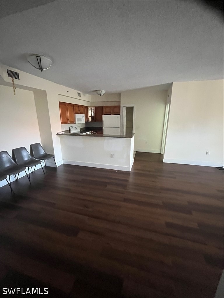 1115 Reserve Court - Photo 2