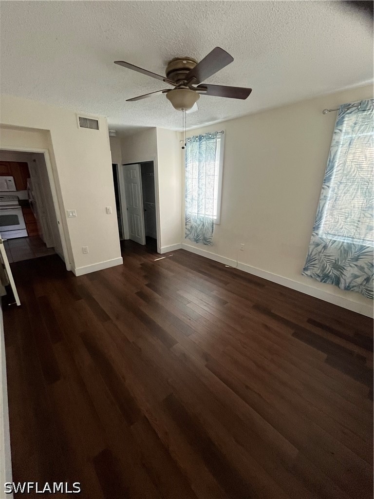1115 Reserve Court - Photo 3