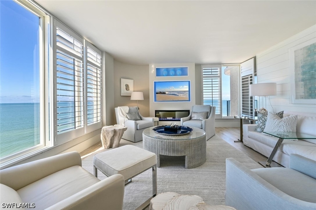 3115 Gulf Shore Boulevard N - Photo 4