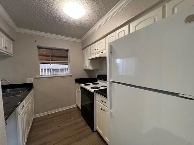1950 Spenwick Drive - Photo 6