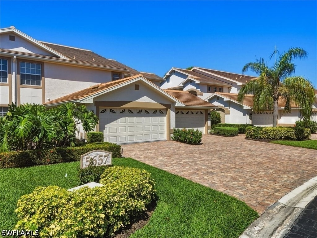 5657 Whisperwood Boulevard - Photo 0