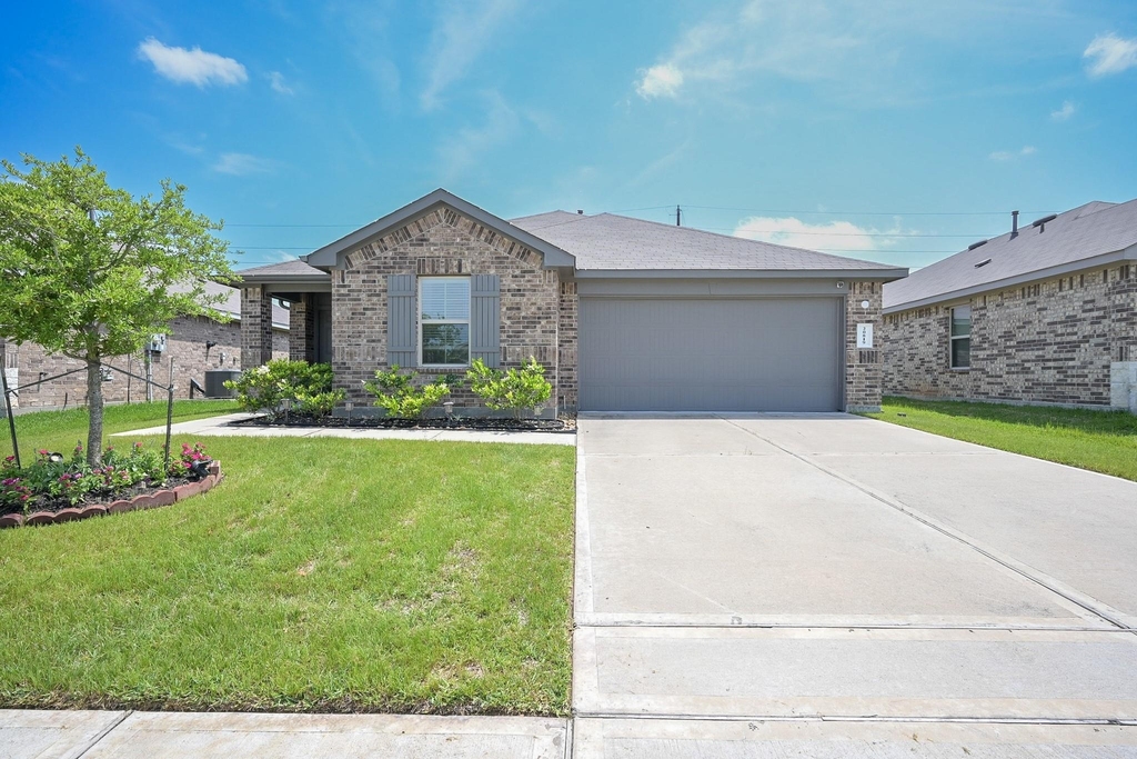20819 Medford Landing Lane - Photo 0