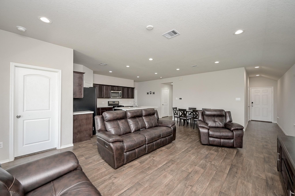 20819 Medford Landing Lane - Photo 4