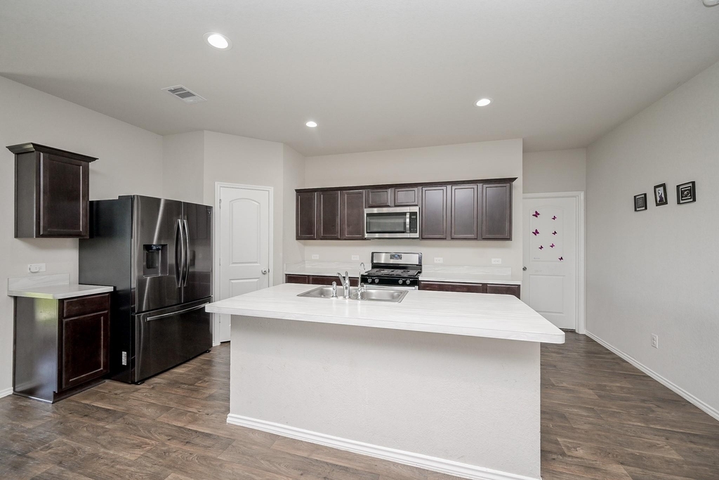 20819 Medford Landing Lane - Photo 5
