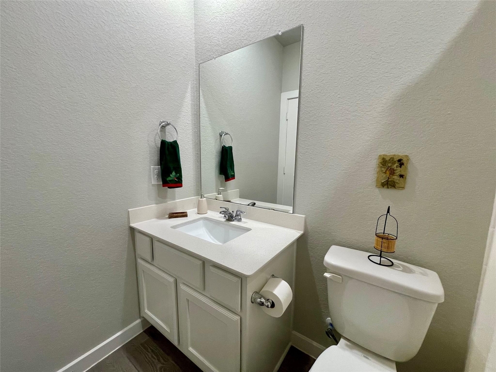 4334 Hemlock Grove Lane - Photo 8