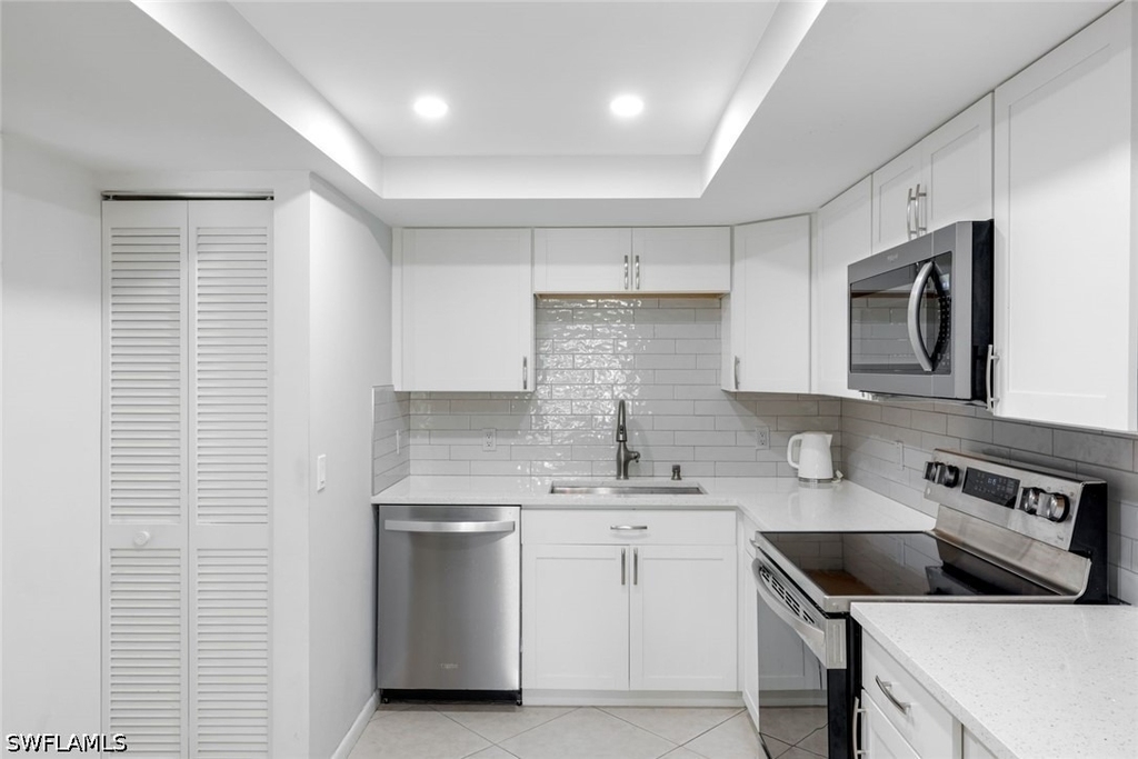 5954 Pelican Bay Boulevard - Photo 8