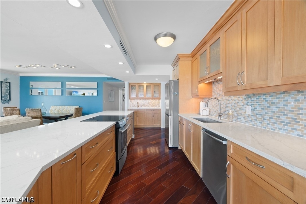 250 Park Shore Drive - Photo 6