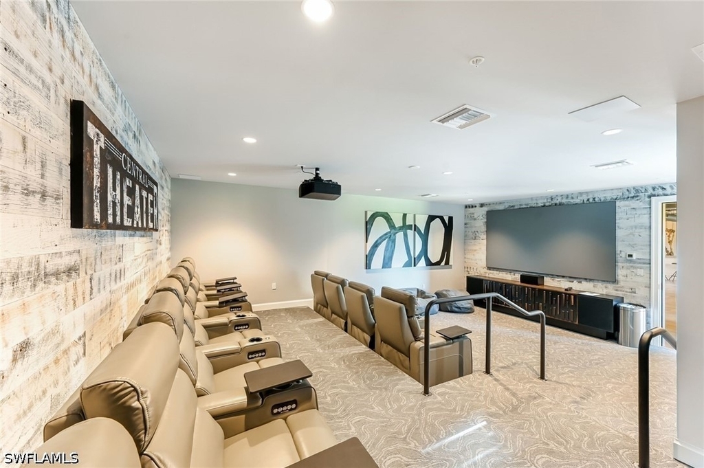 1111 Central - Photo 21
