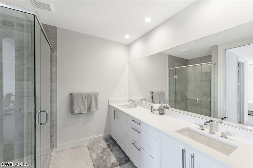 1111 Central - Photo 13