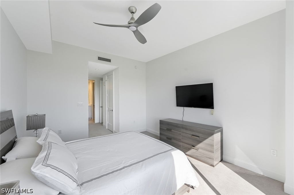 1111 Central - Photo 12