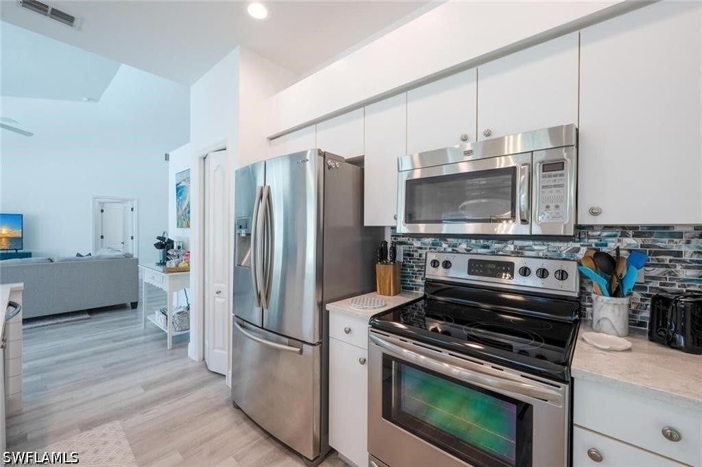 7112 Falcons Glen Boulevard - Photo 18
