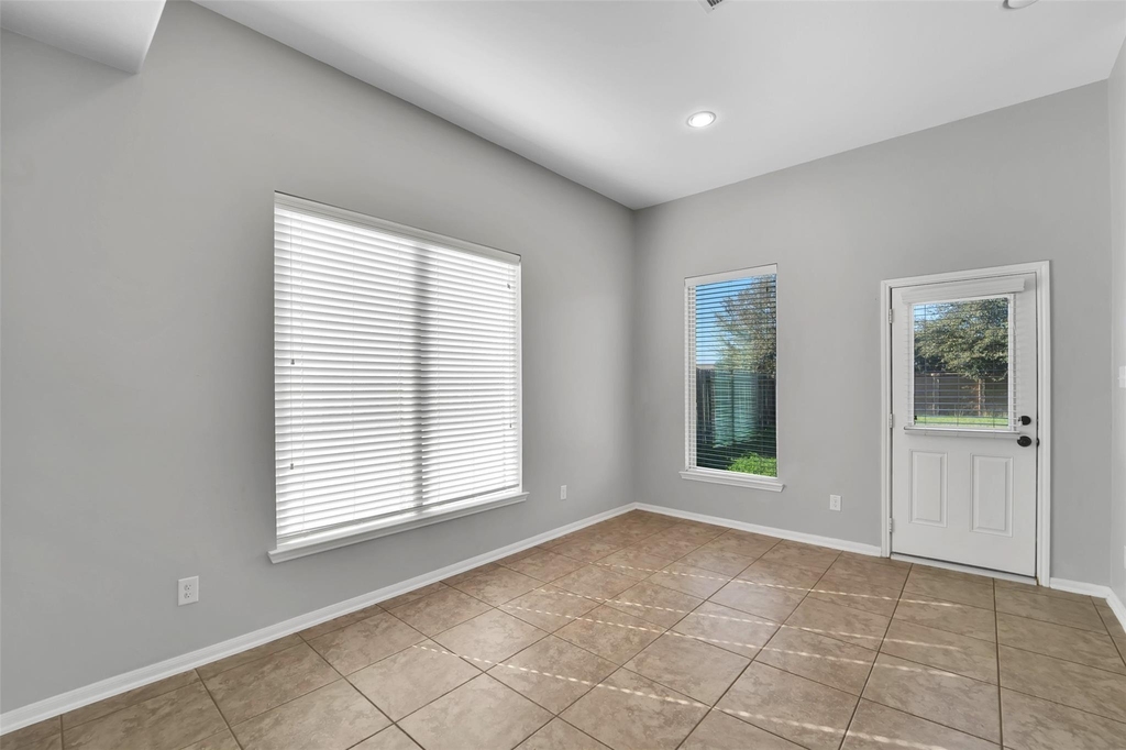 5407 Baronet Drive - Photo 10