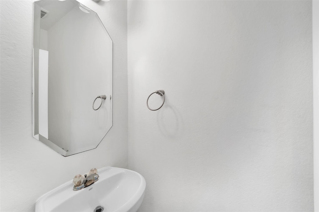 5407 Baronet Drive - Photo 4