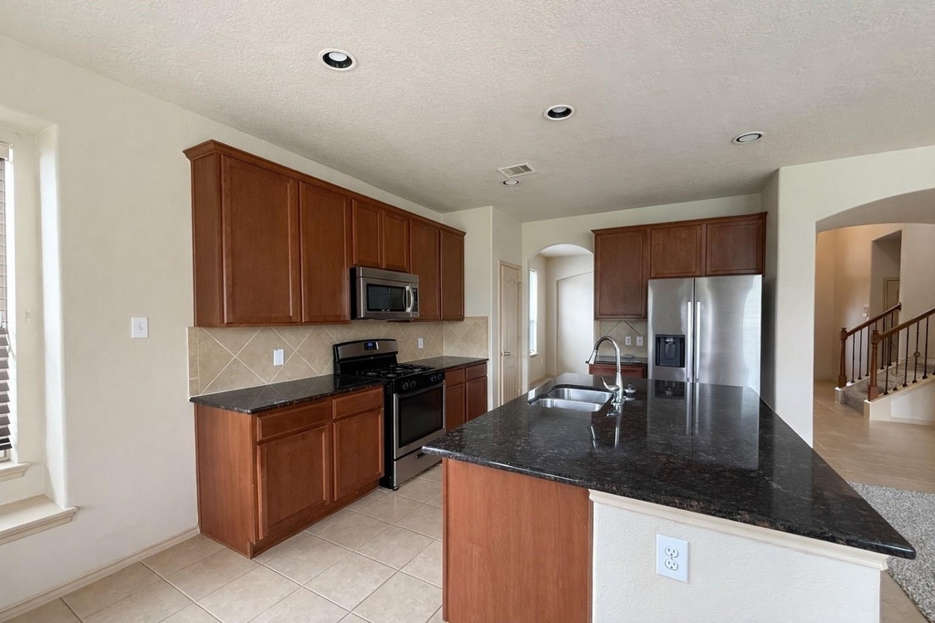 11922 Harristown Dr - Photo 8