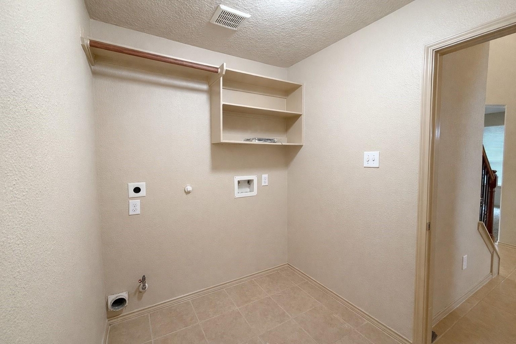 11922 Harristown Dr - Photo 5