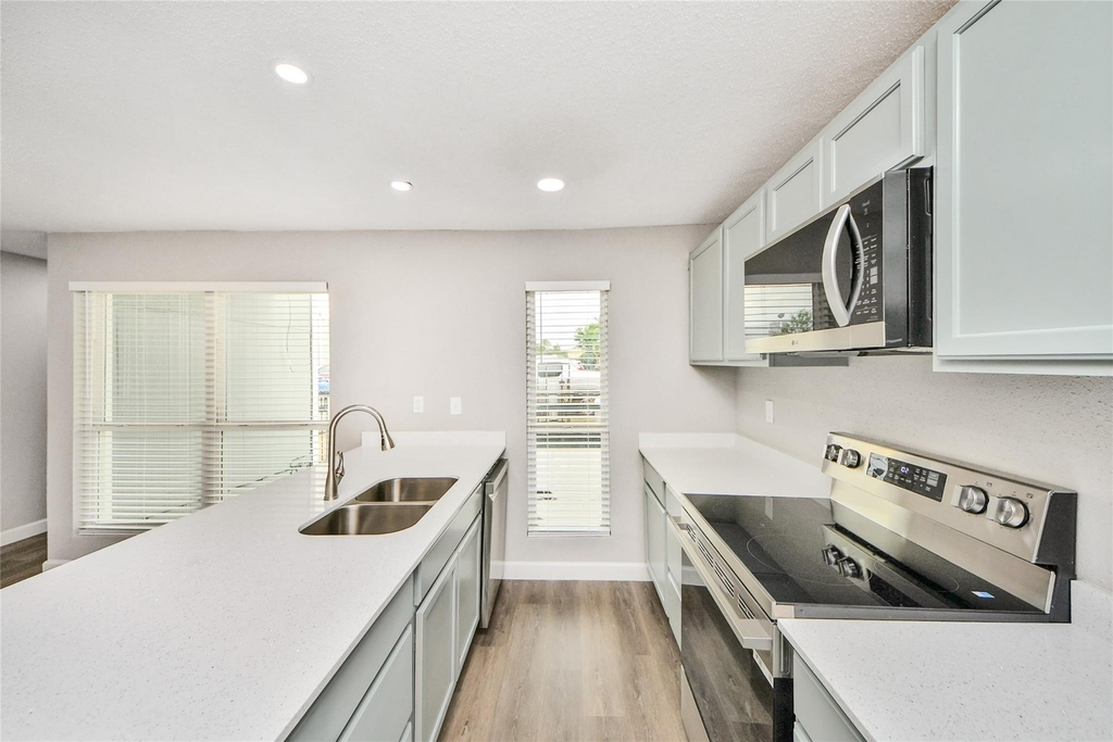 781 Country Place Drive - Photo 8