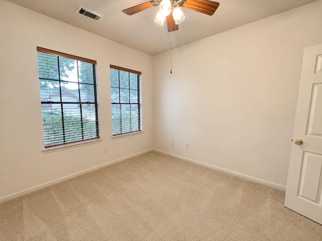 1931 Stanford Park Court - Photo 13