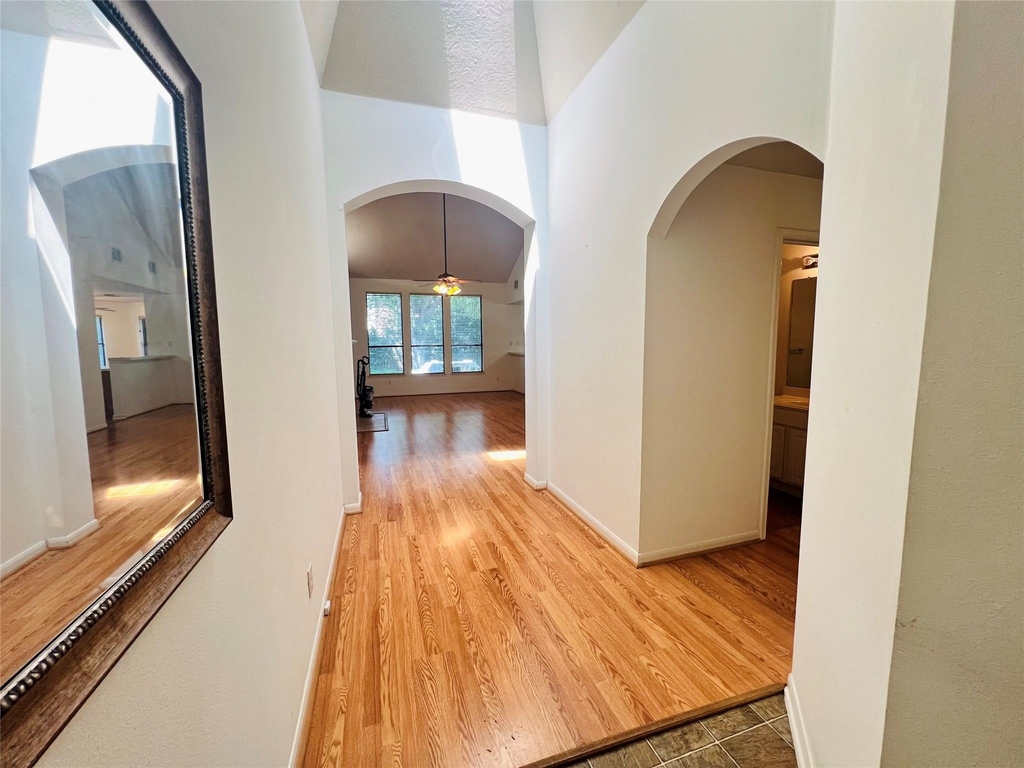 1931 Stanford Park Court - Photo 2